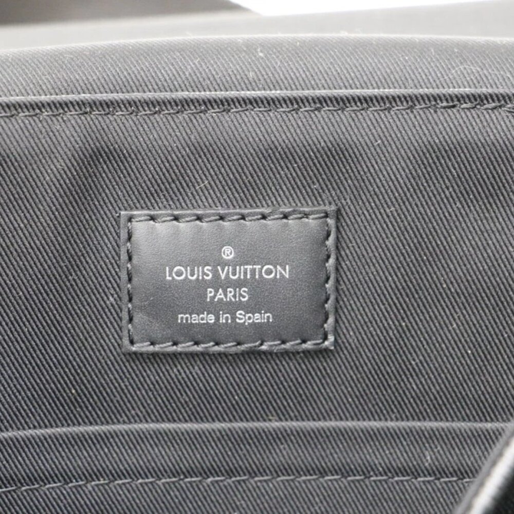 Louis Vuitton District Damier Graphite Messenger Bag - Black/Grey *READ* - Picture 10 of 16